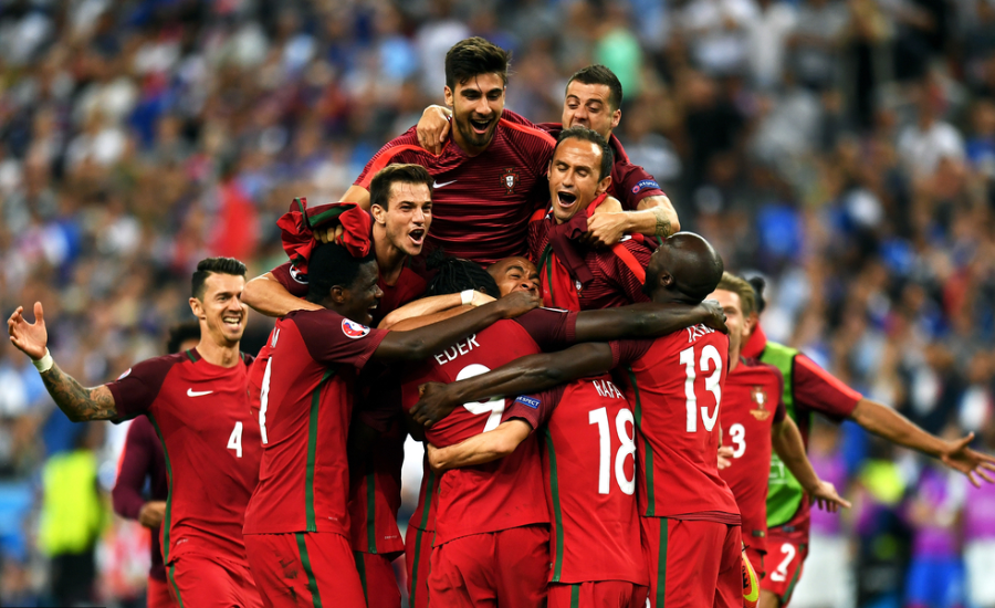 <a href='/news/tag/1073934' style='color: blue;'>葡萄牙体育</a>：欧冠赛场上的逆袭风暴